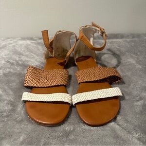 White/tan sandals